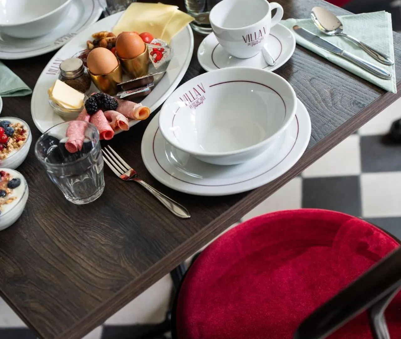 Bed & Breakfast Villa V Petit Hotel Valkenburg aan de Geul
